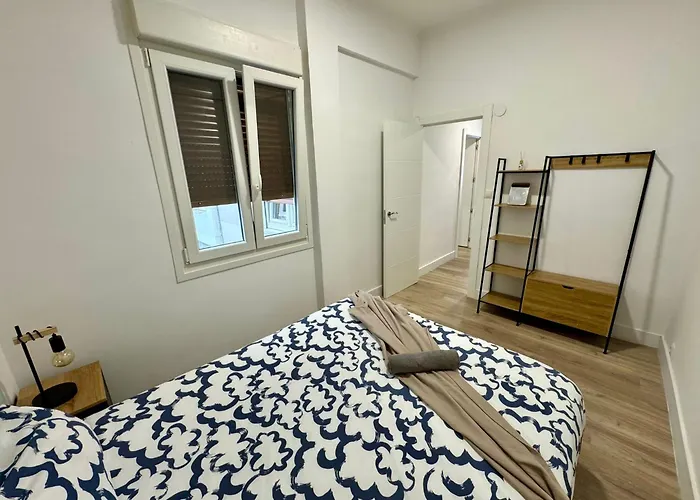 Junto Al Ayuntamiento Apartman